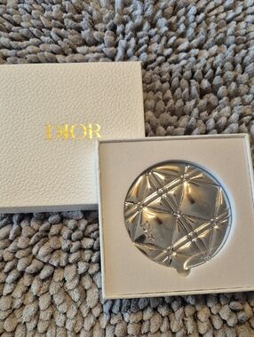 NWT Dior Silver Round Makeup Mirror Compact Comes In White DIOR Gift Box